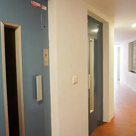 Nirvana Apartment *